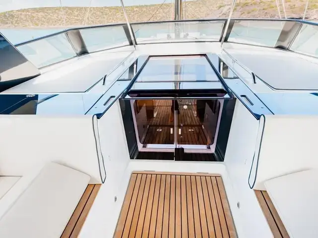 Beneteau Oceanis Yacht 62