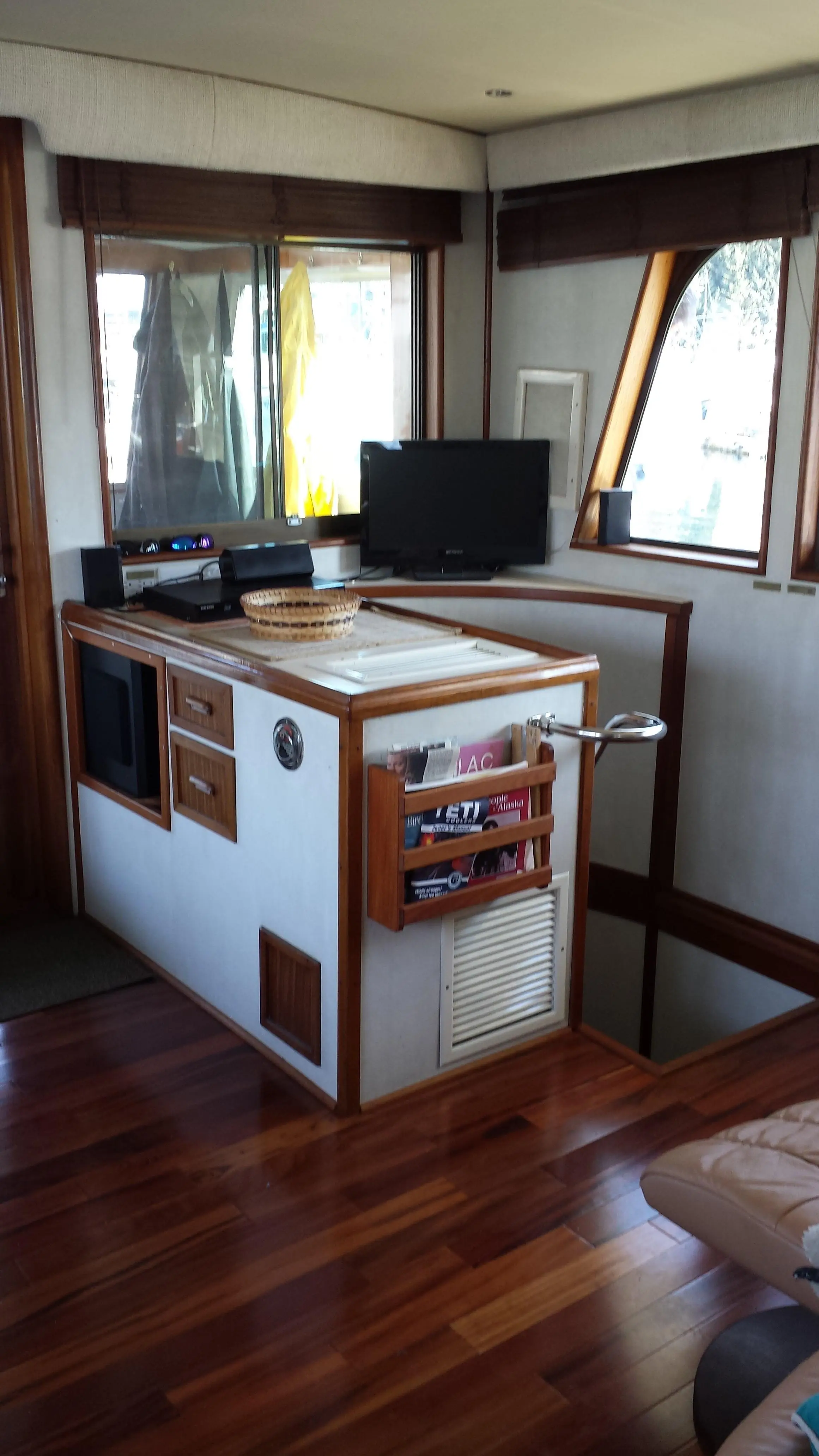 1980 Hatteras 58 long range cruiser