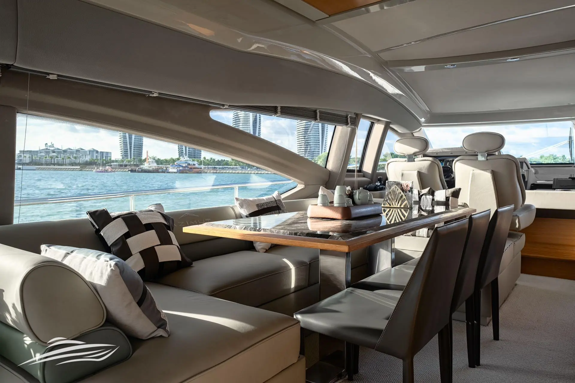 2014 Azimut 70