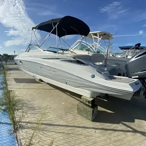 2017 Crownline E6Xs