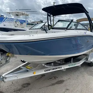 2021 Sea Ray SPX 190