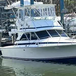 1986 Bertram 35'