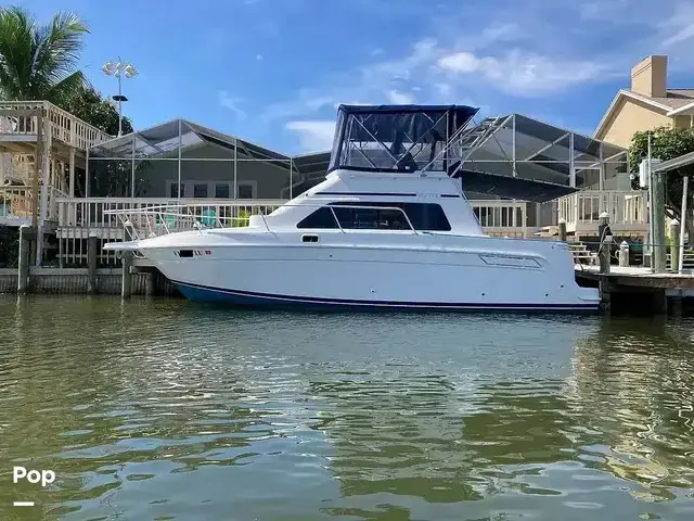 Mainship Boats 31 Sedan Bridge