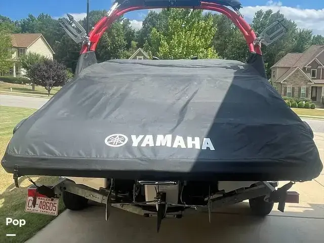 Yamaha 212x