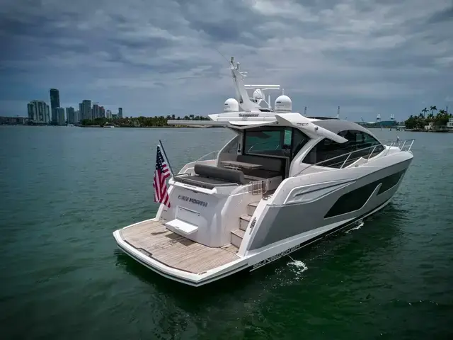 Sunseeker Predator