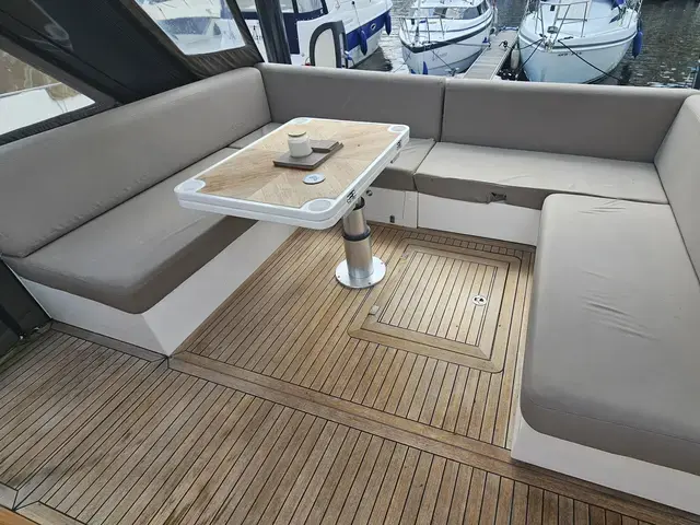 Sealine SC42