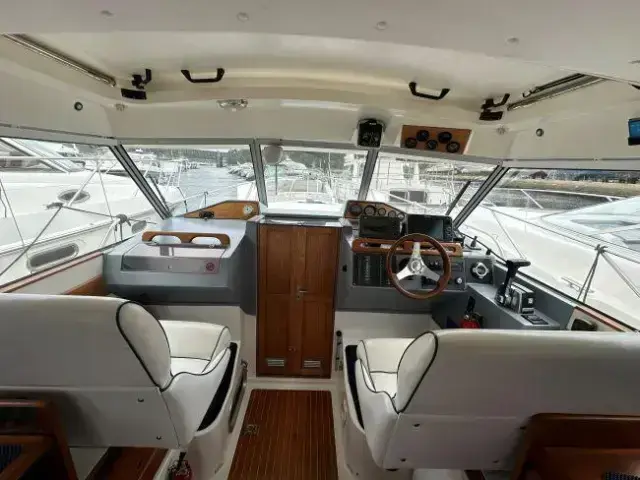 Nimbus 3003 Aft Cabin Coupe