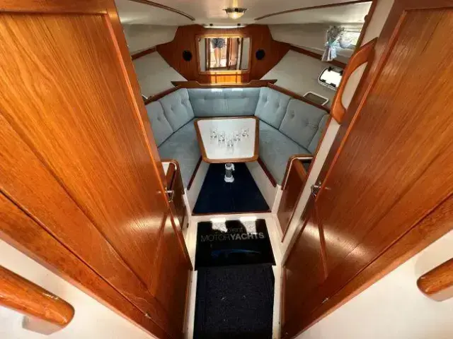 Nimbus 3003 Aft Cabin Coupe