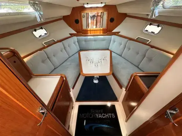 Nimbus 3003 Aft Cabin Coupe