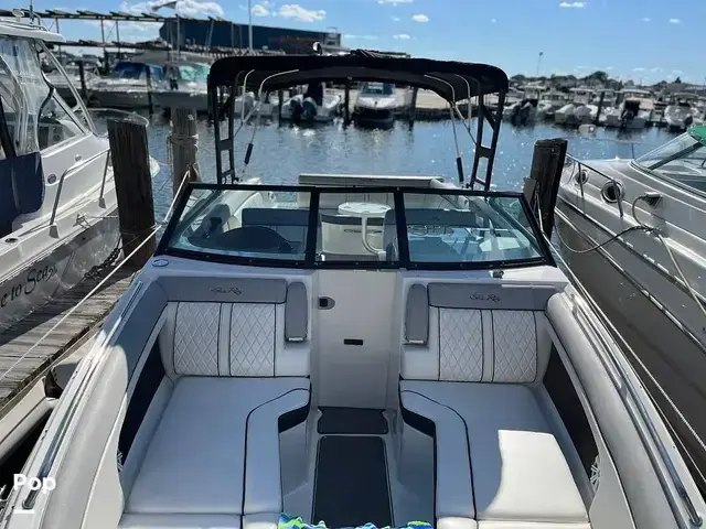 Sea Ray 270 Sundeck