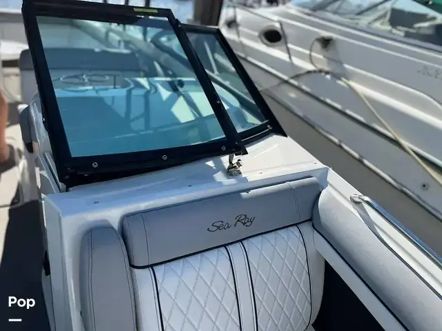 Sea Ray 270 Sundeck