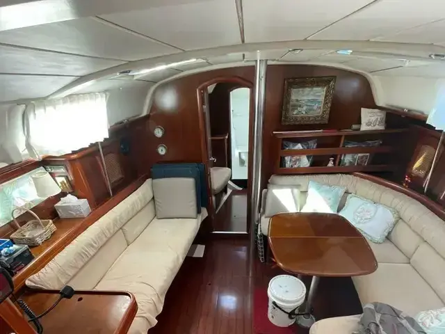 Beneteau Oceanis 411