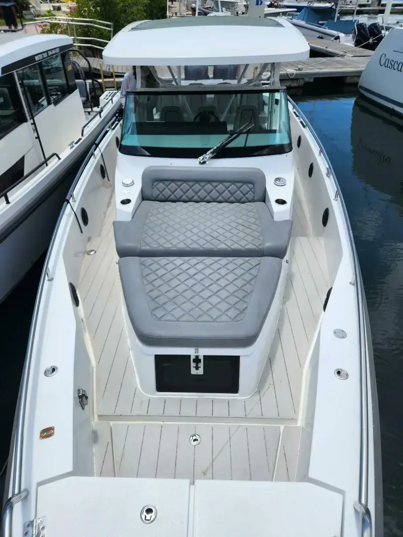 2017 Axopar sun-top aft cabin