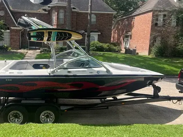 Centurion Boats Avalanche for sale in United States of America for $33,350 (£25,903)
