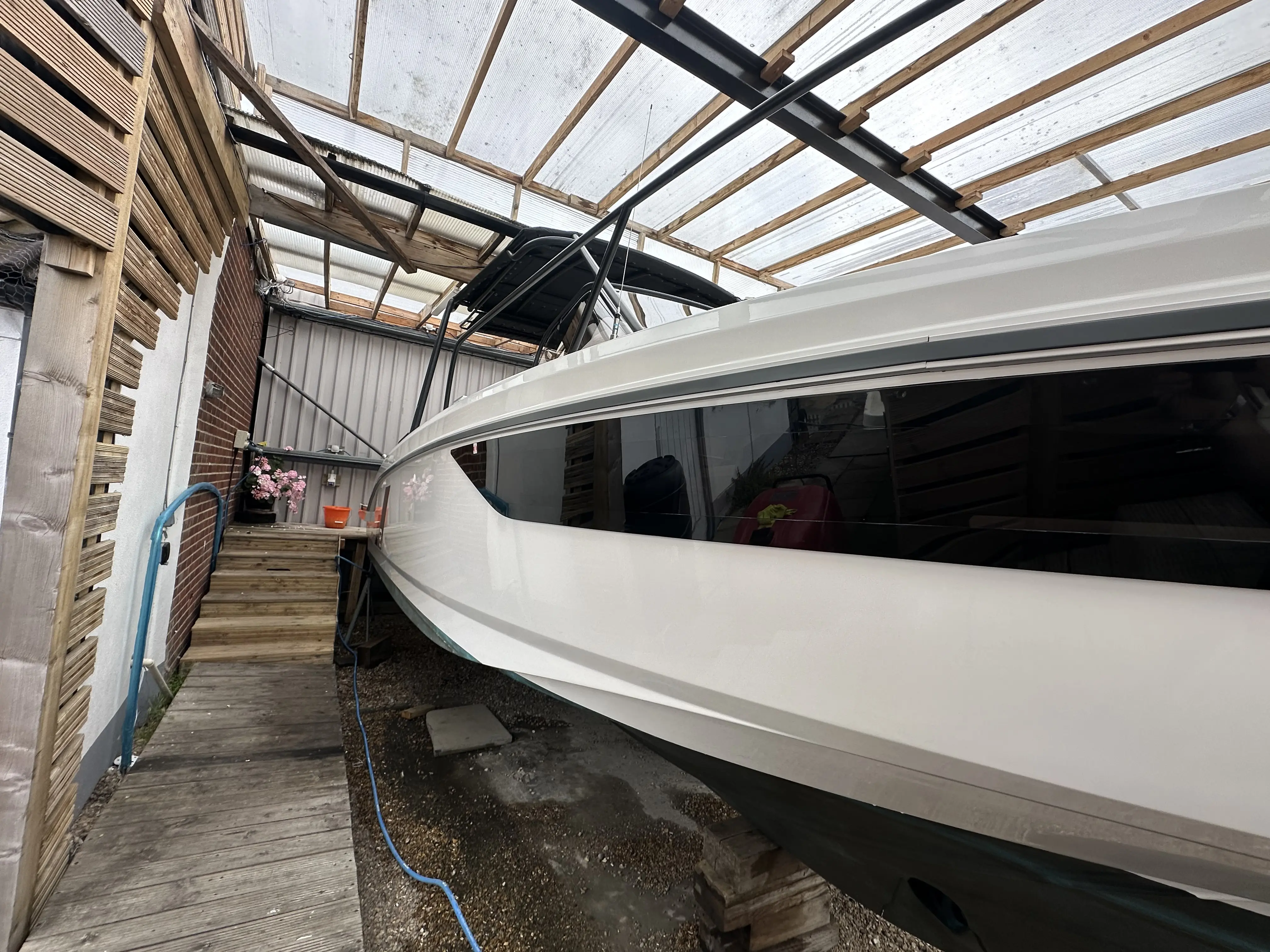 2022 Beneteau flyer 8 sundeck outboard