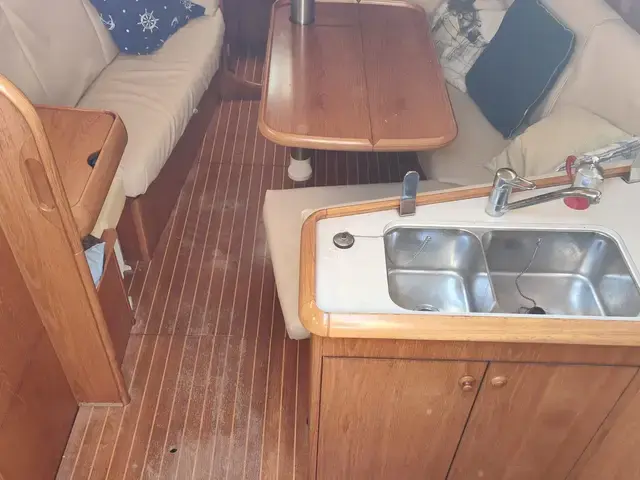 Jeanneau Sun Odyssey 35