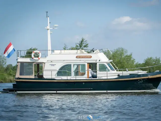 Linssen Classic Sturdy 36 Sedan Deck Bridge