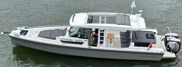 2018 Axopar 37 sun top with aft cabin