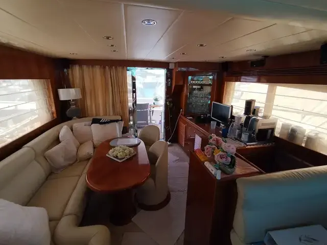 Elegance Yachts 54