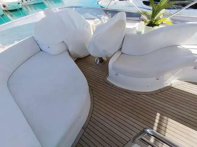 Elegance Yachts 54