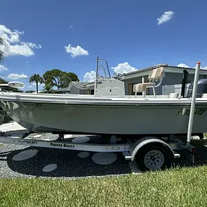 2018 Parker Boats 1801 CC