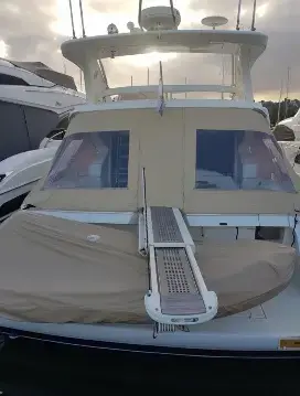 2007 Ferretti 550