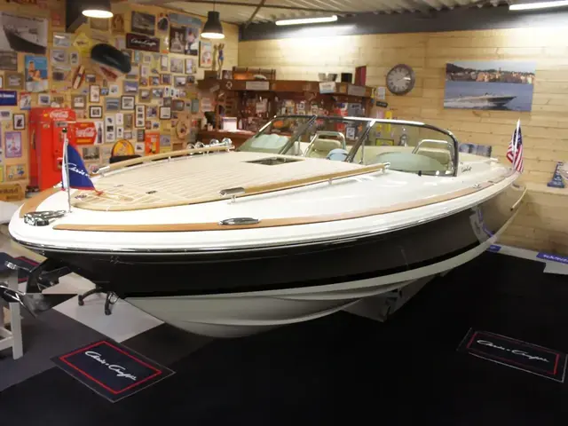 Chris-Craft Corsair 27