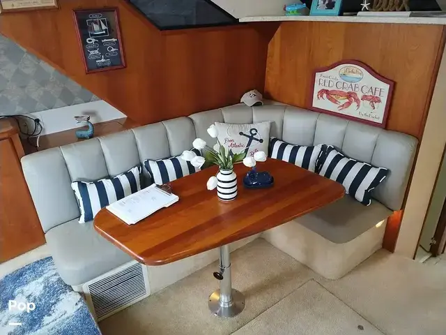 Silverton 392 Motor Yacht