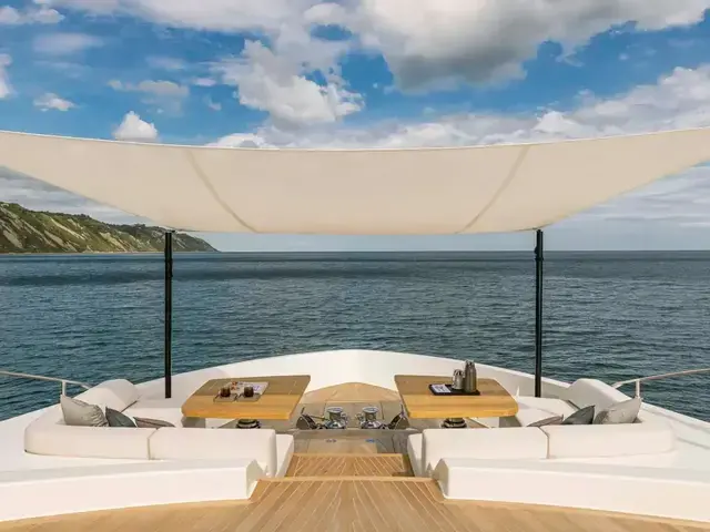 Ferretti Yachts Ferretti 1000