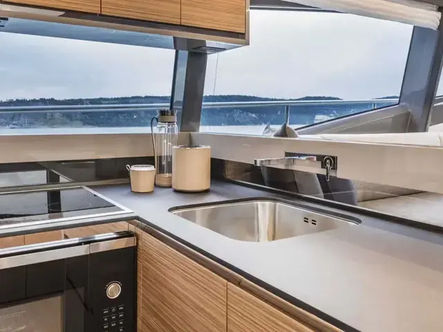 Ferretti Yachts 450