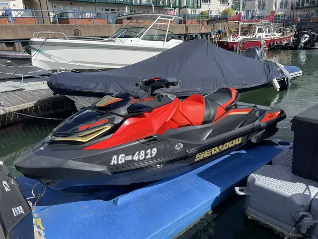 Sea-Doo RXT 300 RS