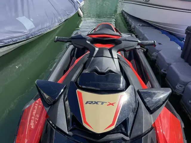 Sea-Doo RXT 300 RS