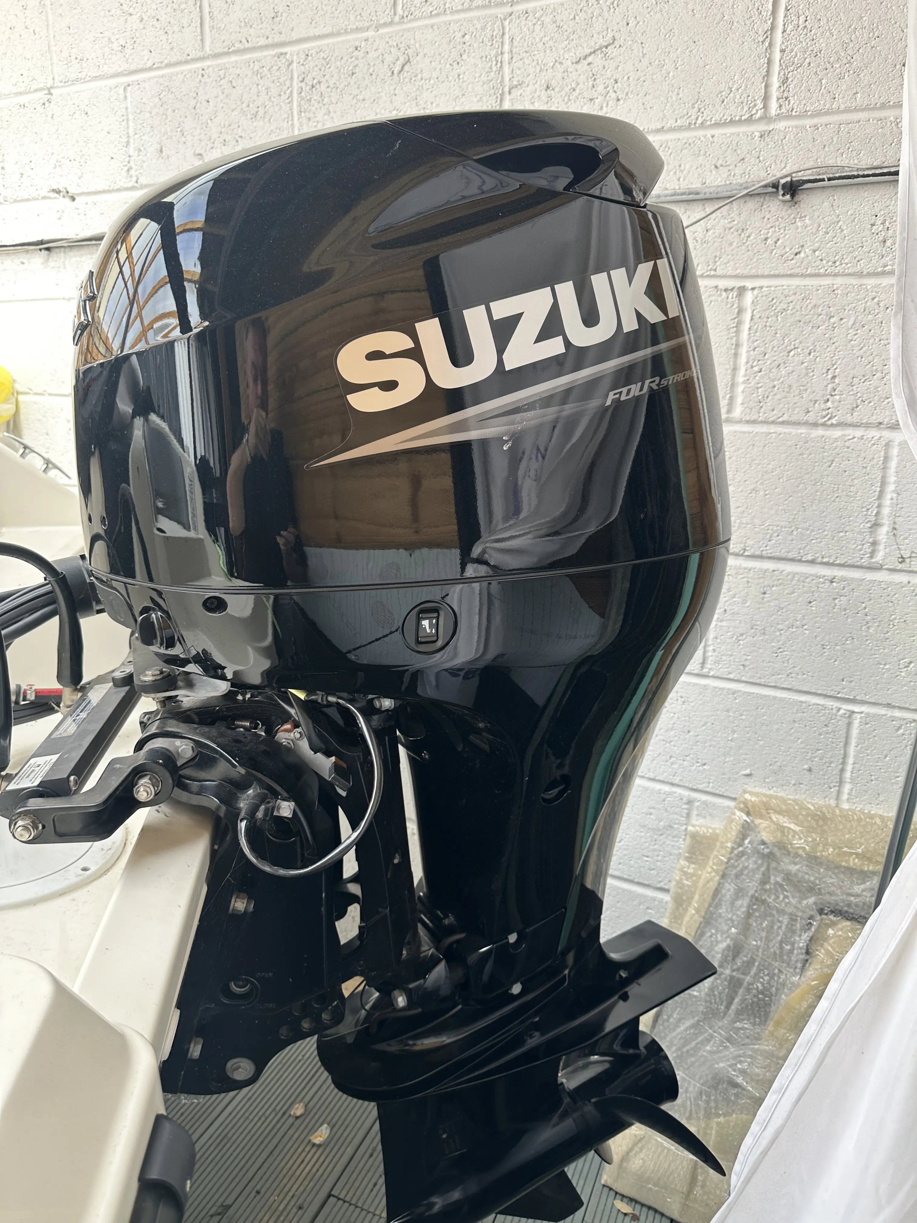 2022 Bayliner element m17 outboard