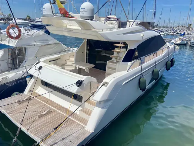 Ferretti Yachts 550