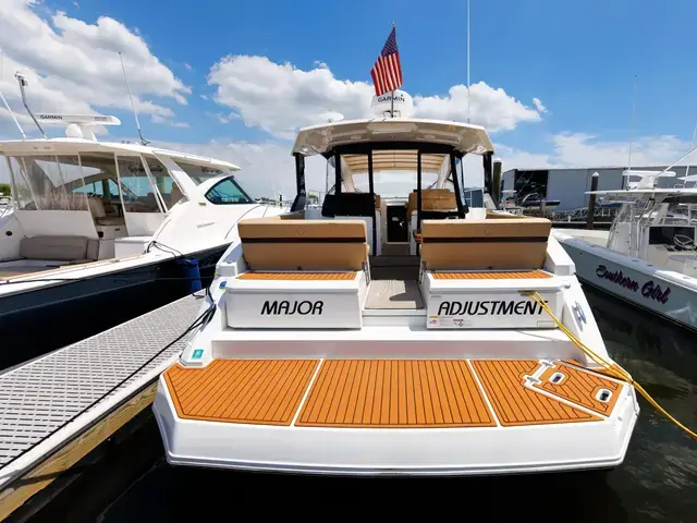 Cruisers Yachts 39