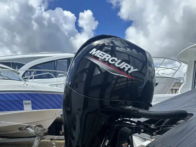 Rand Boats Source 22 Outboard