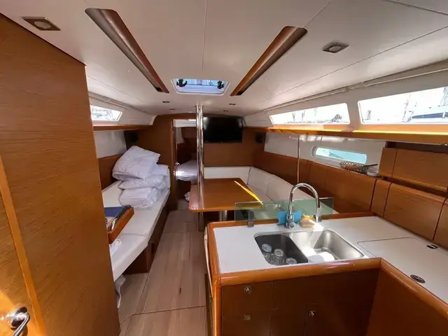 Jeanneau Sun Odyssey 389