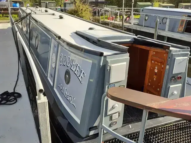 Martin Fletcher 40ft Narrowboat called Roobee