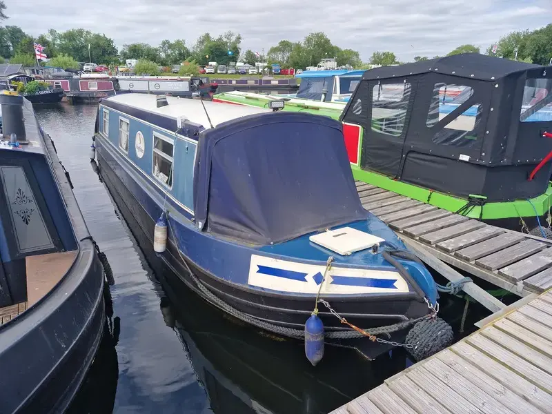 1999 Kingfisher 38ft narrowboat called kingfisher