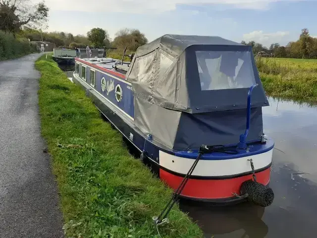 East West Marine 44ft Cruiser Stern Called Suenos