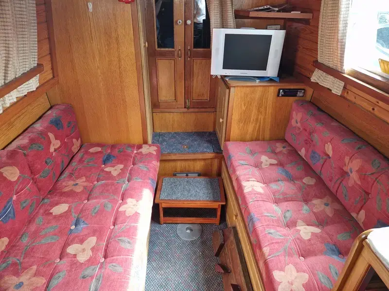 1999 Kingfisher 38ft narrowboat called kingfisher