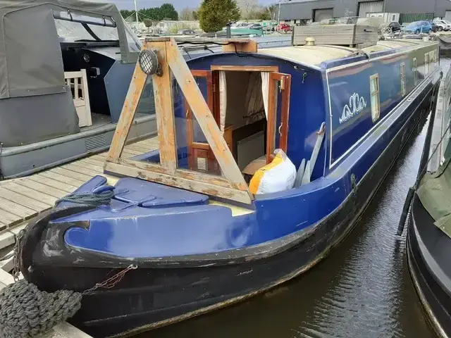 Liverpool Boats 58ft Cruiser Stern narrowboat