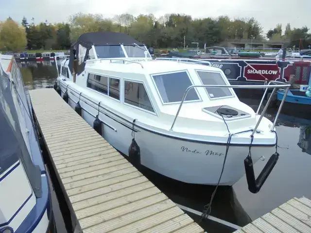 Viking Canal Boats 32 Centre Cockpit