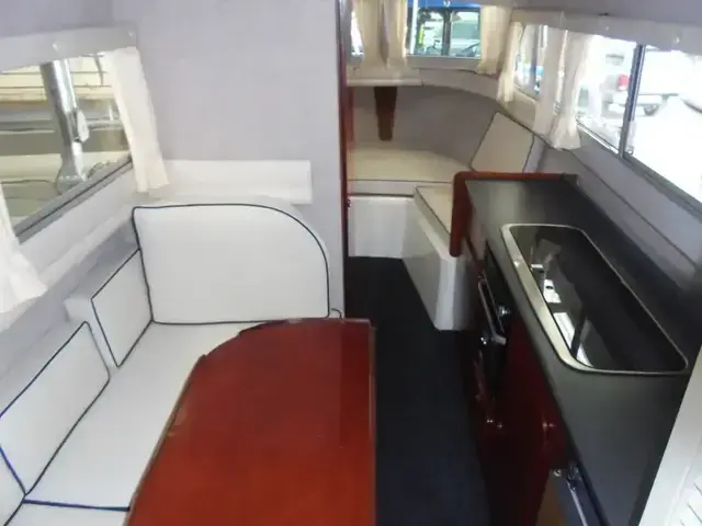 Viking 32 Narrow Beam called Spirit of Advernture