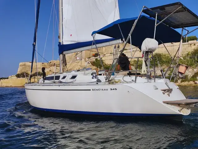 Beneteau First 345