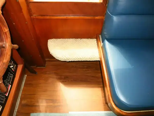 Californian 38 Sundeck Trawler