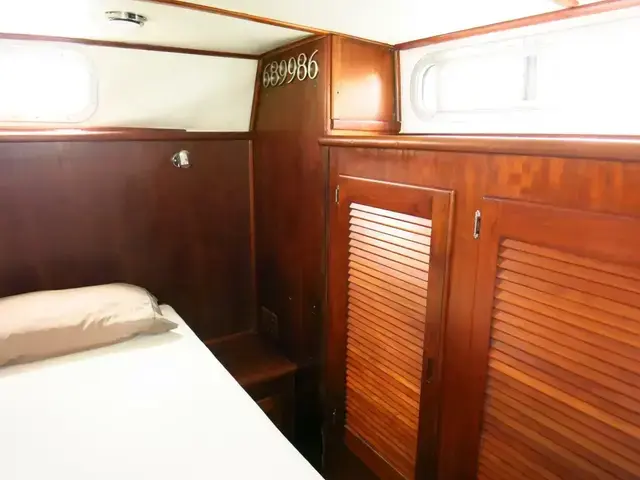 Californian 38 Sundeck Trawler