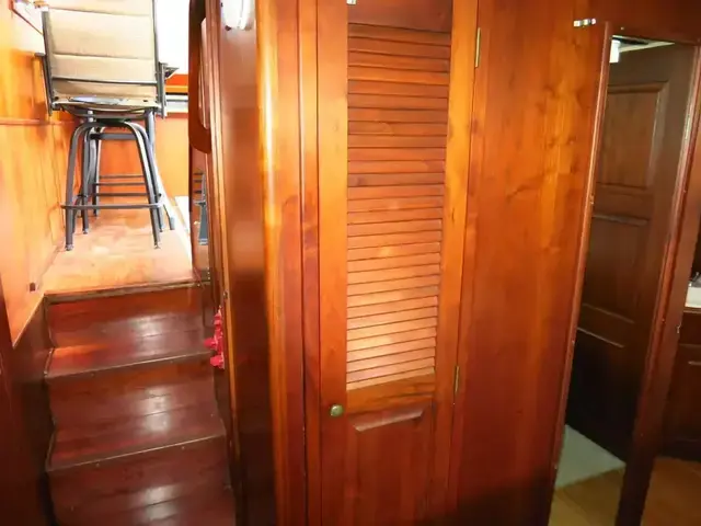 Californian 38 Sundeck Trawler