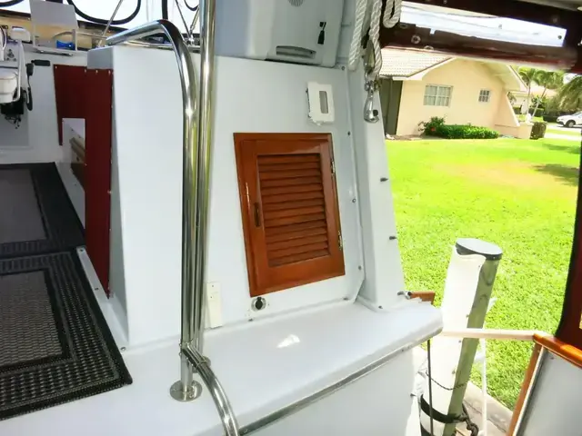 Californian 38 Sundeck Trawler