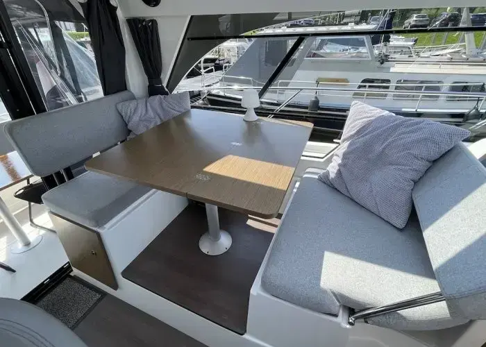 2019 Beneteau antares 9